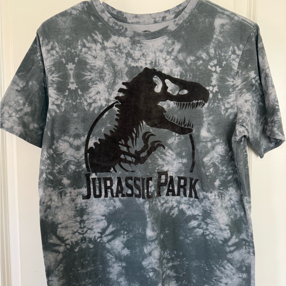 Jurassic Park Shirt. Size 18